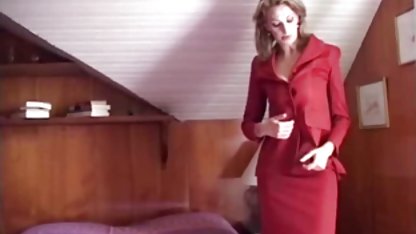 Tânăra pricepere a dat doi anal amatori oameni bătrâni