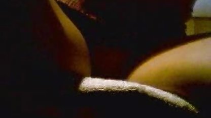 Roșcată cutie în golf mângâie clitoris cu vibrator amatori camera ascunsa