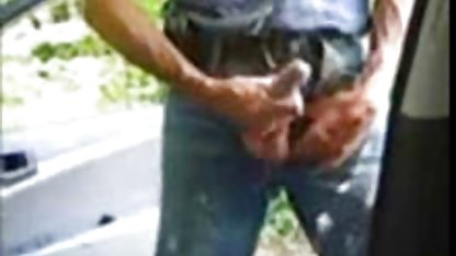 Un prieten și-a adus prietena în cameră și amatori film a futut-o