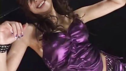 Babe amatoare romance calde Elena suge hrean rebel