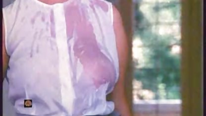 Sex de același sex al brunetelor tinere vesele amatori xxx