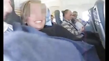 Mătușa amatori anal matură se bucură de naibii cu un drac