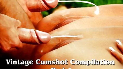 Colecție de scene sex xxx amatori video în care puii se ating singuri