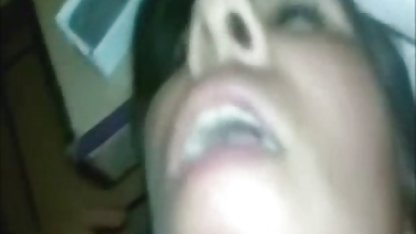 Fata l-a liniștit pe vecinul rău cu un cârlig bun filme amatori xxx