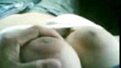 Bruneta era foarte trezită din mângâierile ei free porn amatori