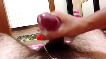 Un bărbat adult a aruncat un filme sex amatori baston tânăr devken