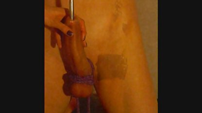 Monica s-a dus la un orgasm pe bancheta din sex amatori gratis spate a unei mașini