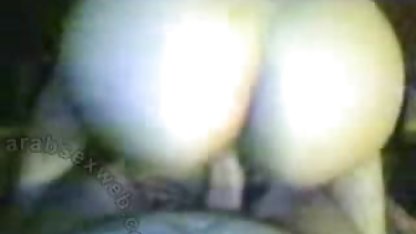 Video de la Janice Griffith în ciorapi albi călărește filme amatori un cocoș mare